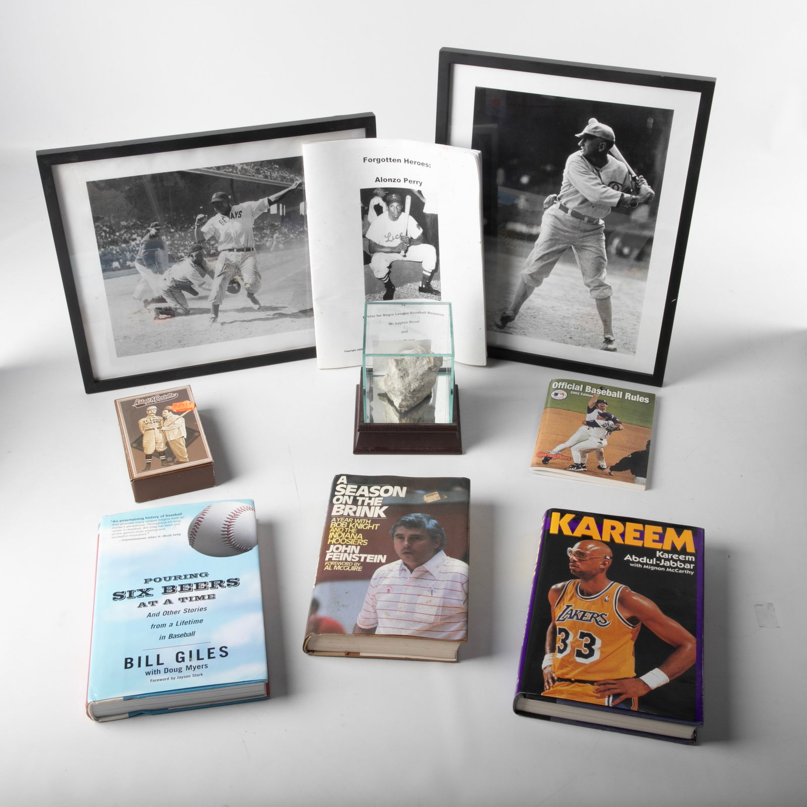 Various Sports Items - Books, Commemoratives, Photos (1 of 10)