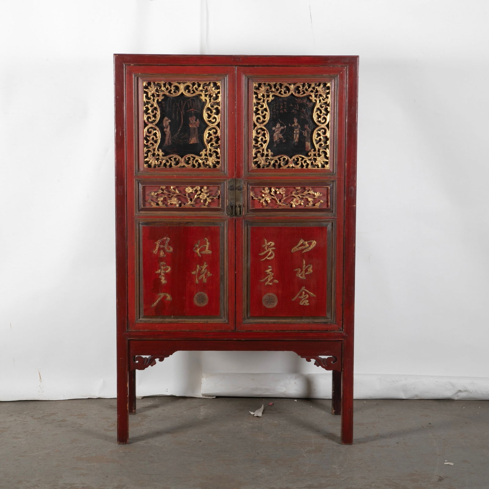 Red and gilt Asian cabinet (1 of 4)
