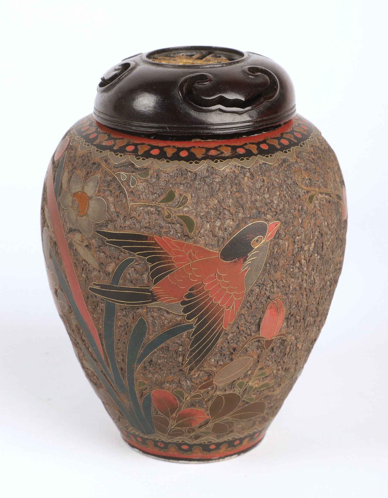 Japanese totai shippo cloisonne jar: Japanese totai shippo cloisonne jar, carved wood lid, unmarked, 5ï¿½ h