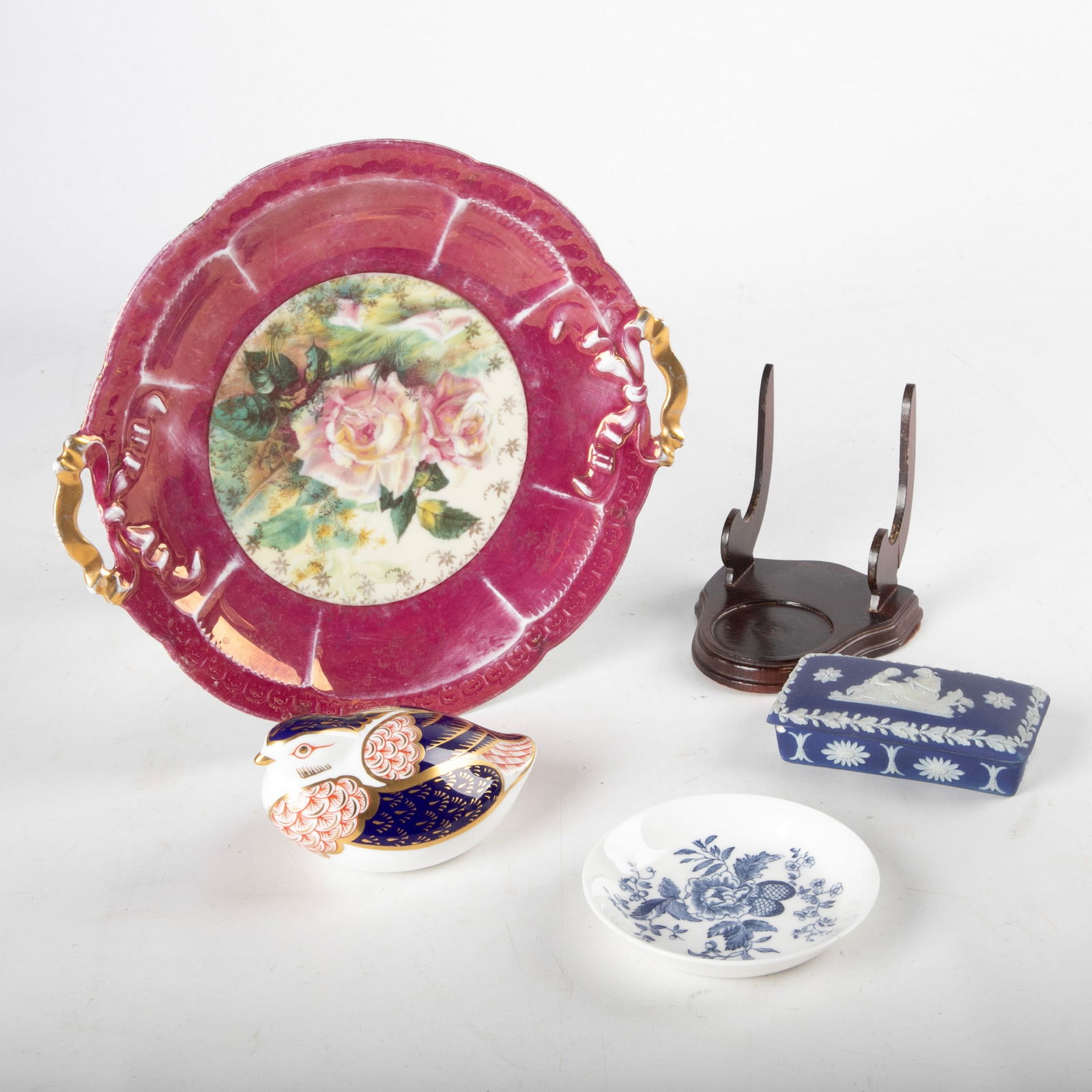 (4) Pieces of porcelain & wood stand (1 of 4)