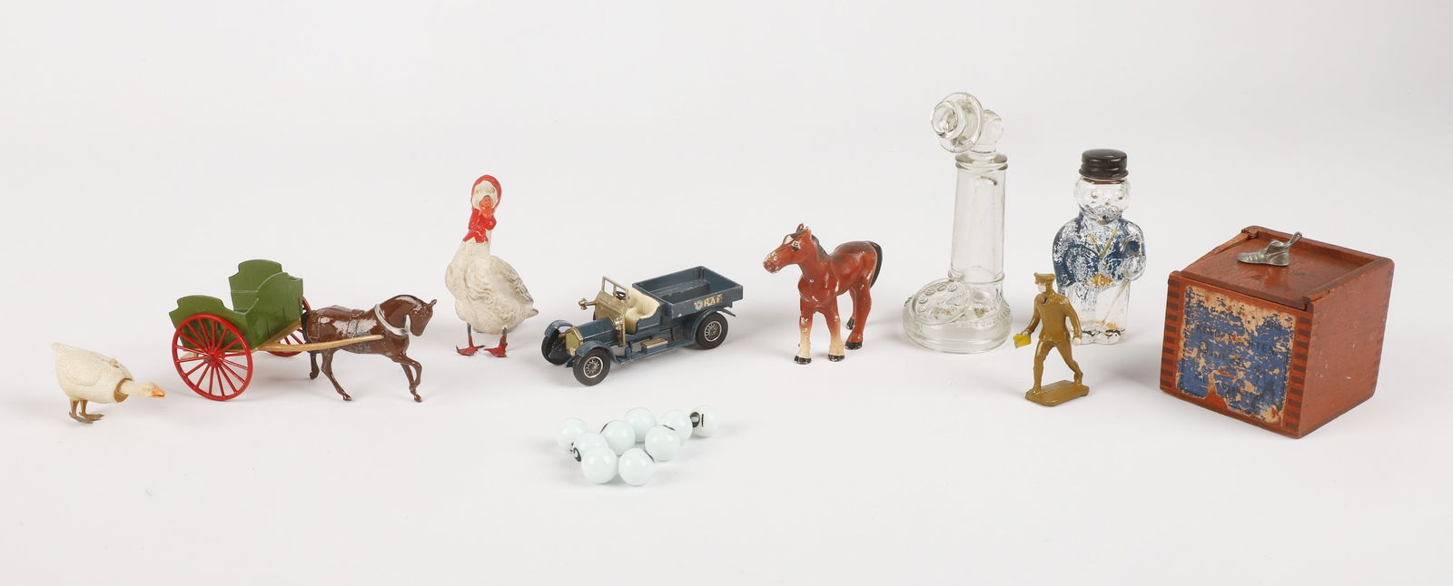 Lot of toys (1 of 4)