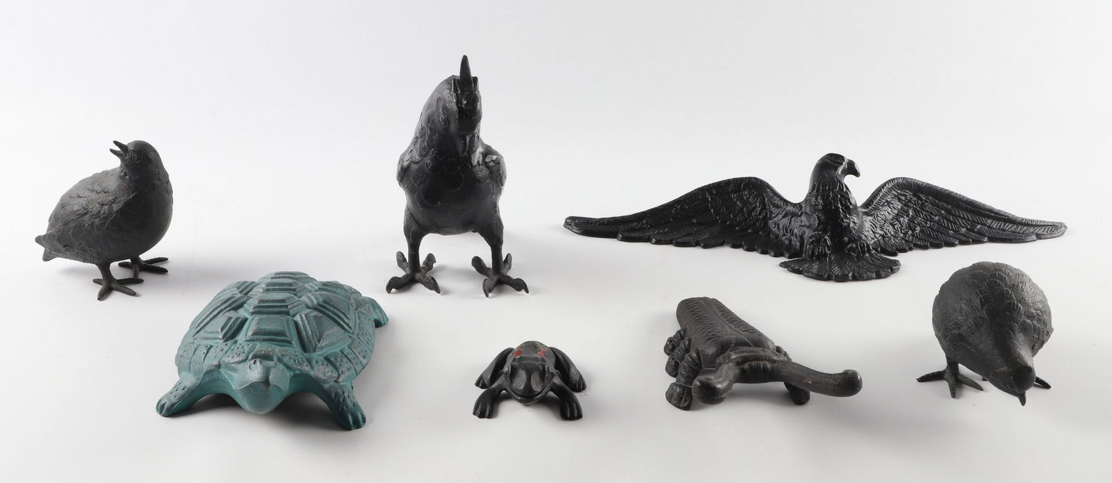 (7) Cast iron animal figures (1 of 3)