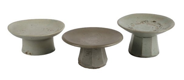 (3) Korean pottery offering bowls (1 of 10)