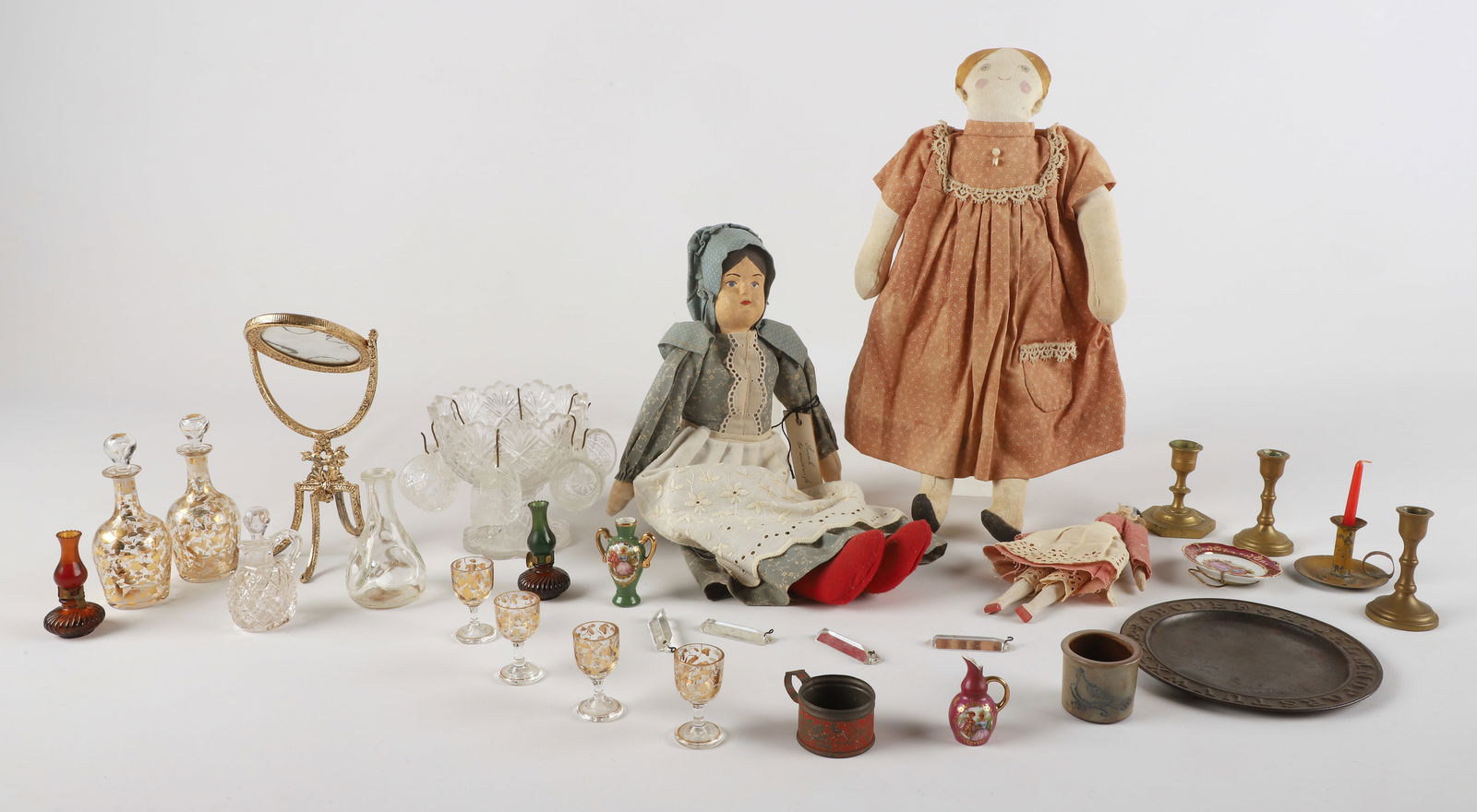 Lot of dolls & doll playthings (1 of 6)