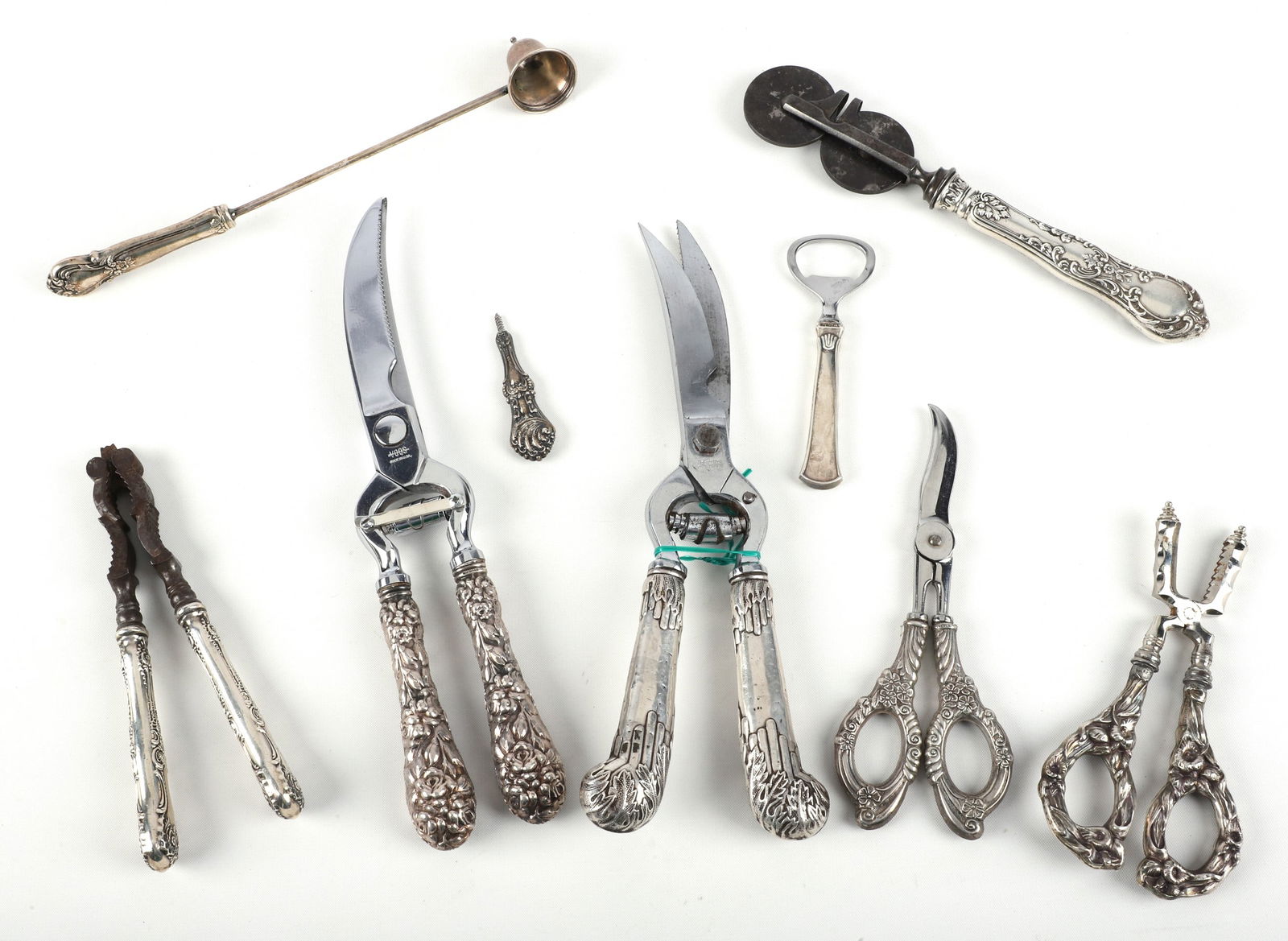 (8) Sterling handled kitchen items (1 of 5)