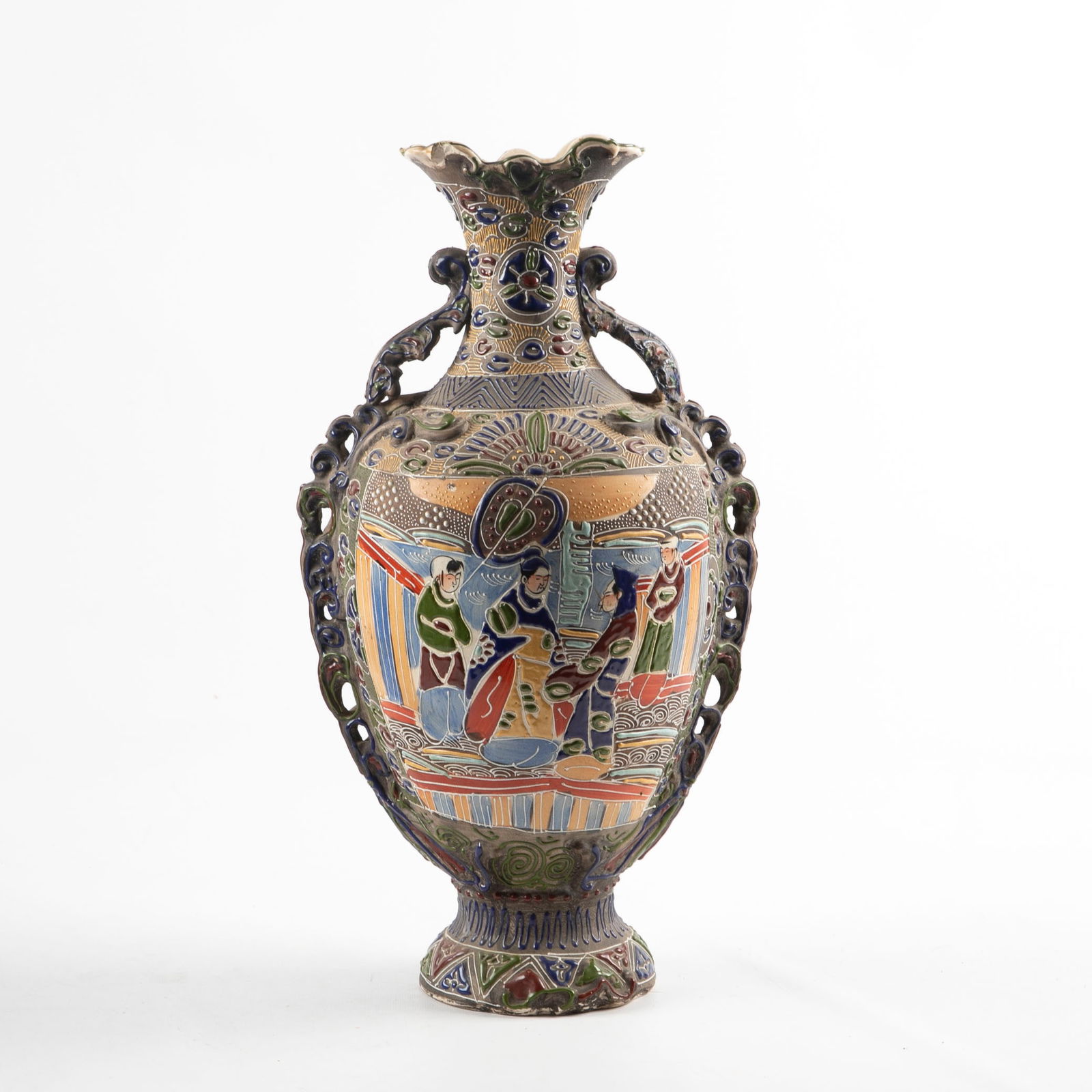 Large Japanese Satsuma double handled vase (1 of 4)