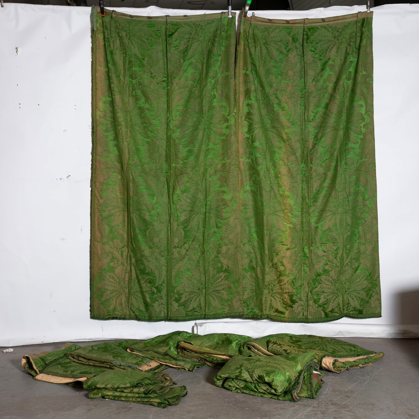 Brunschwig & Fils Damask Window Dressings (1 of 3)