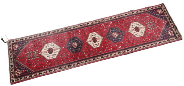 2'9" x 9'8"  2nd Half 20th Century Shiraz Runner