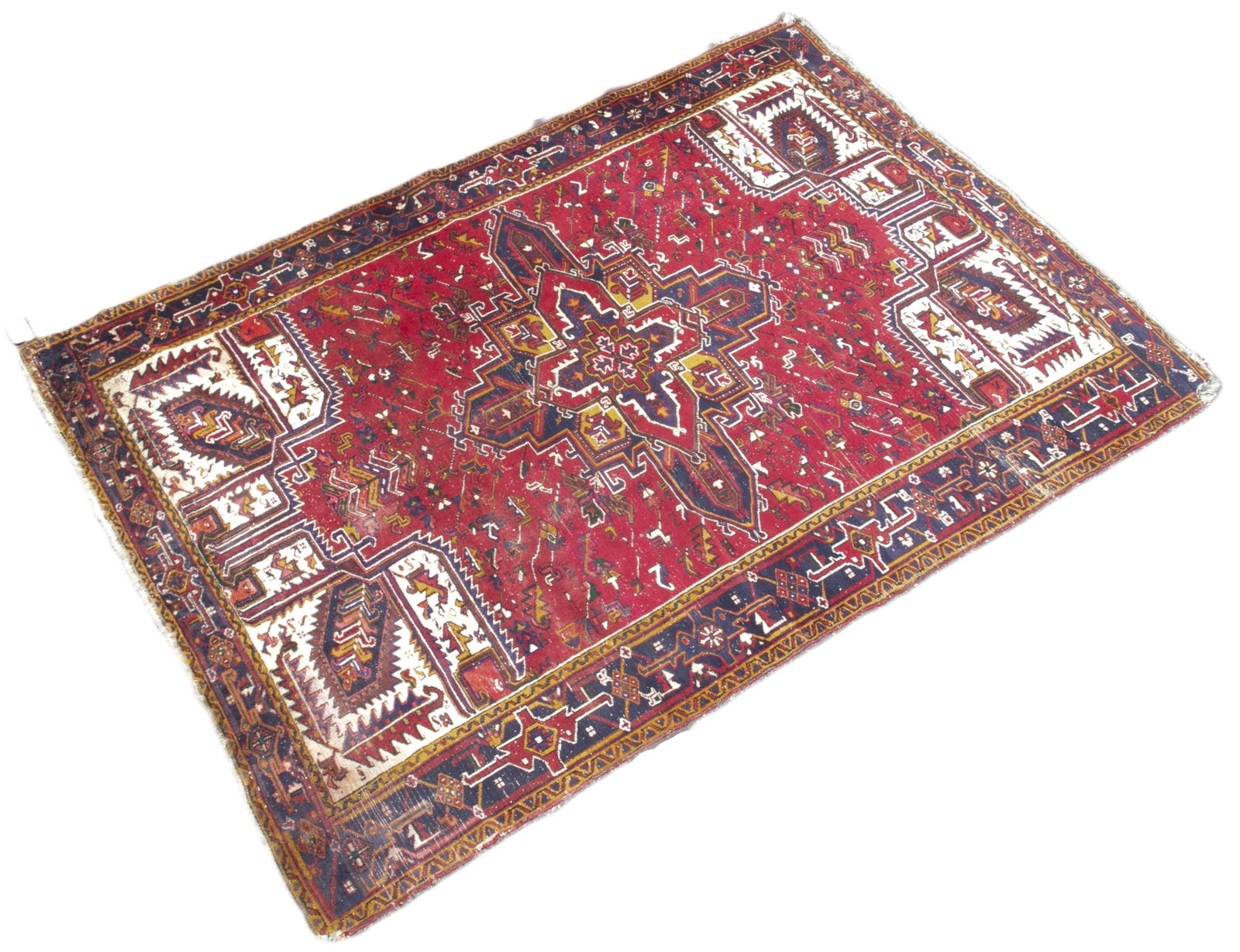 7'8" x 10'11" Heriz Rug: 7'8" x 10'11" Heriz Rug