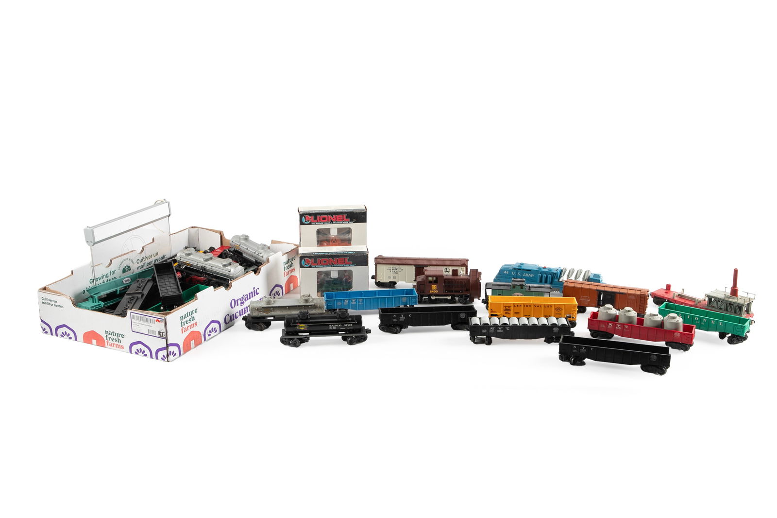 A Large Collection of Lionel Trains (1 of 6)