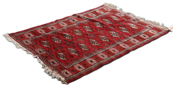 3'2" x 4'6" Persian Bokhara