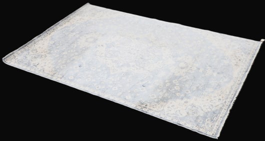 8'10" x 13'1" Decorative 20th Century Rug