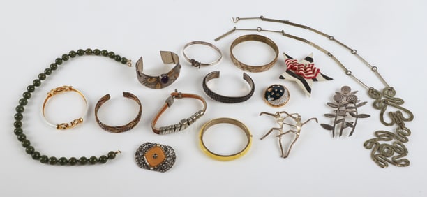 A Collection of Assorted Vintage Jewelry