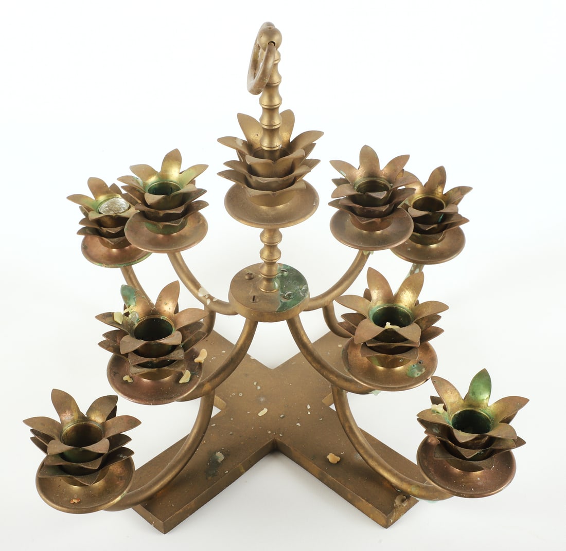 Gilt bronze candelabra chandelier: Gilt bronze candelabra chandelier, (8) pineapple crown sockets, 12-3/4" h x 16" dia