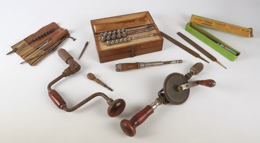 Lot of vintage tools