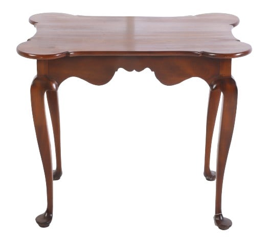 Queen Anne style mahogany porringer-top tea table (1 of 10)
