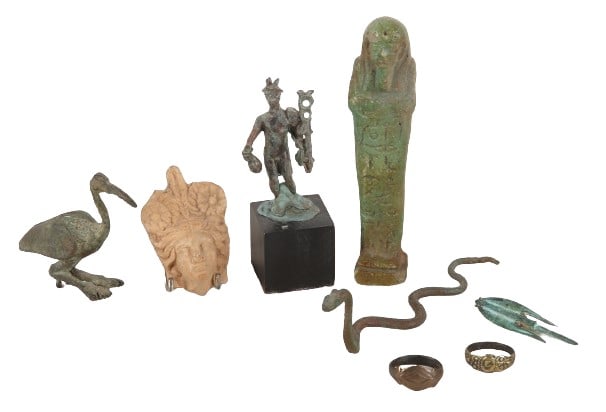 (8) Antique items (1 of 20)