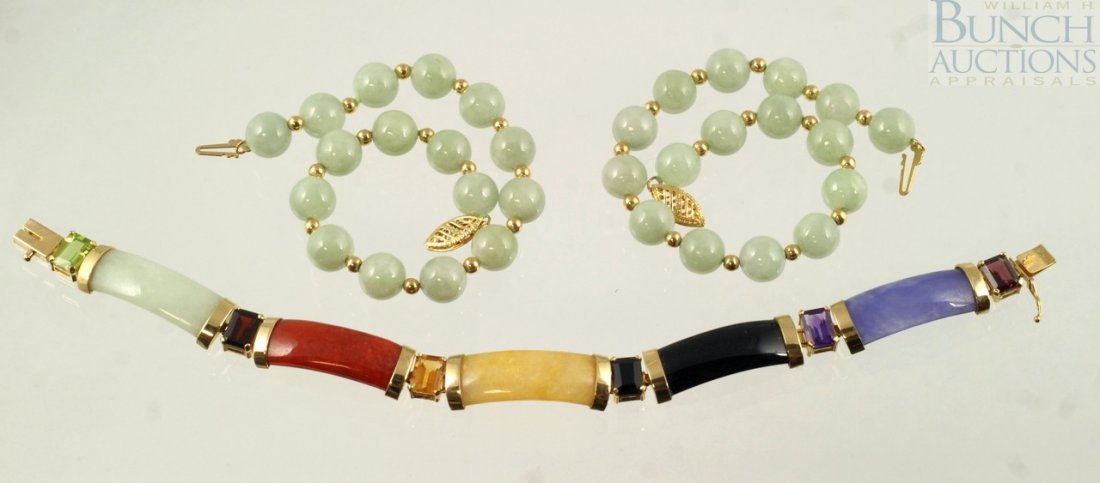 Pr 14K YG & jade bead bracelets, with a 14K YG &: Pr 14K YG & jade bead bracelets, with a 14K YG & hardstone bracelet, 7", 7 1/4" l