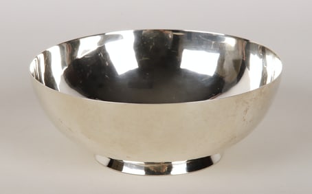 Sterling silver footed bowl, 6.17 TO