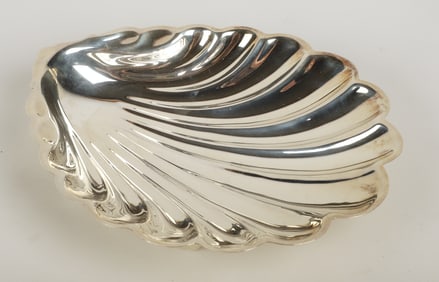 Gorham sterling silver shell dish, 11.515 TO