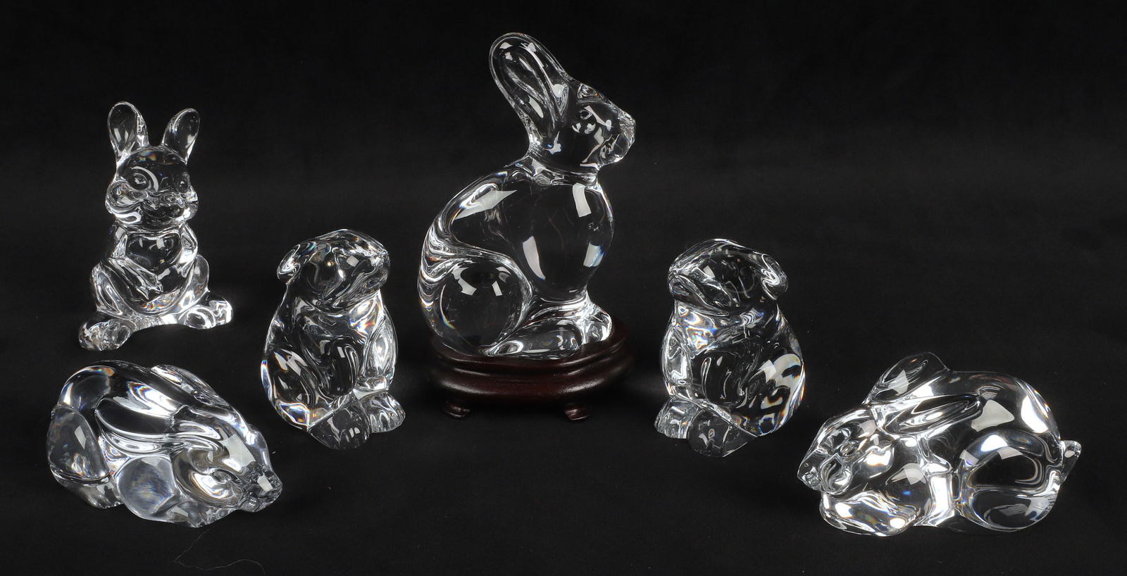 (6) Glass rabbit figures, including Baccarat (1 of 7)