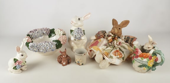 (7) Easter items, mostly porcelain & pottery