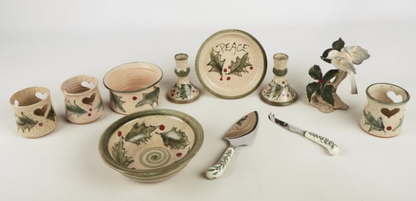 Lot of holly theme porcelain & pottery