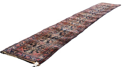 2'7"x16'6" Hamadan Runner
