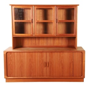 Dyrlund Danish Modern 2-pc china cabinet