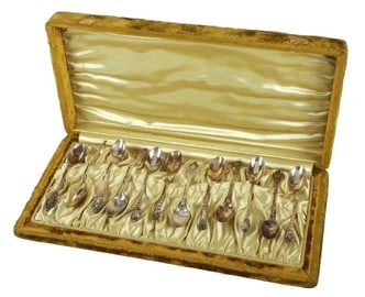 (12) Sterling Demitasse Spoons