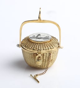 18K Yellow Gold Diana Kim England Basket Pendant