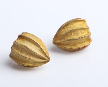 D. Pywell 18K Yellow Gold Japanese Lantern Earrings