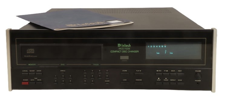 McIntosh MCD 7008 Compact Disc Changer (1 of 7)