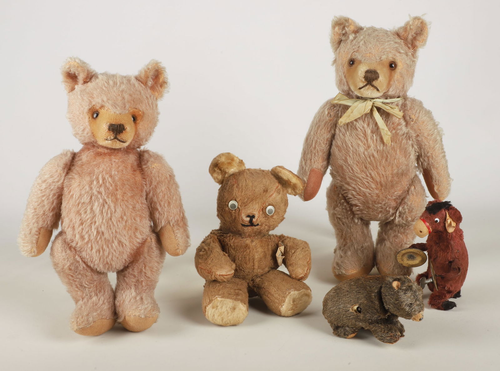 (6) Vintage Teddy Bears and Felted Toys (1 of 9)