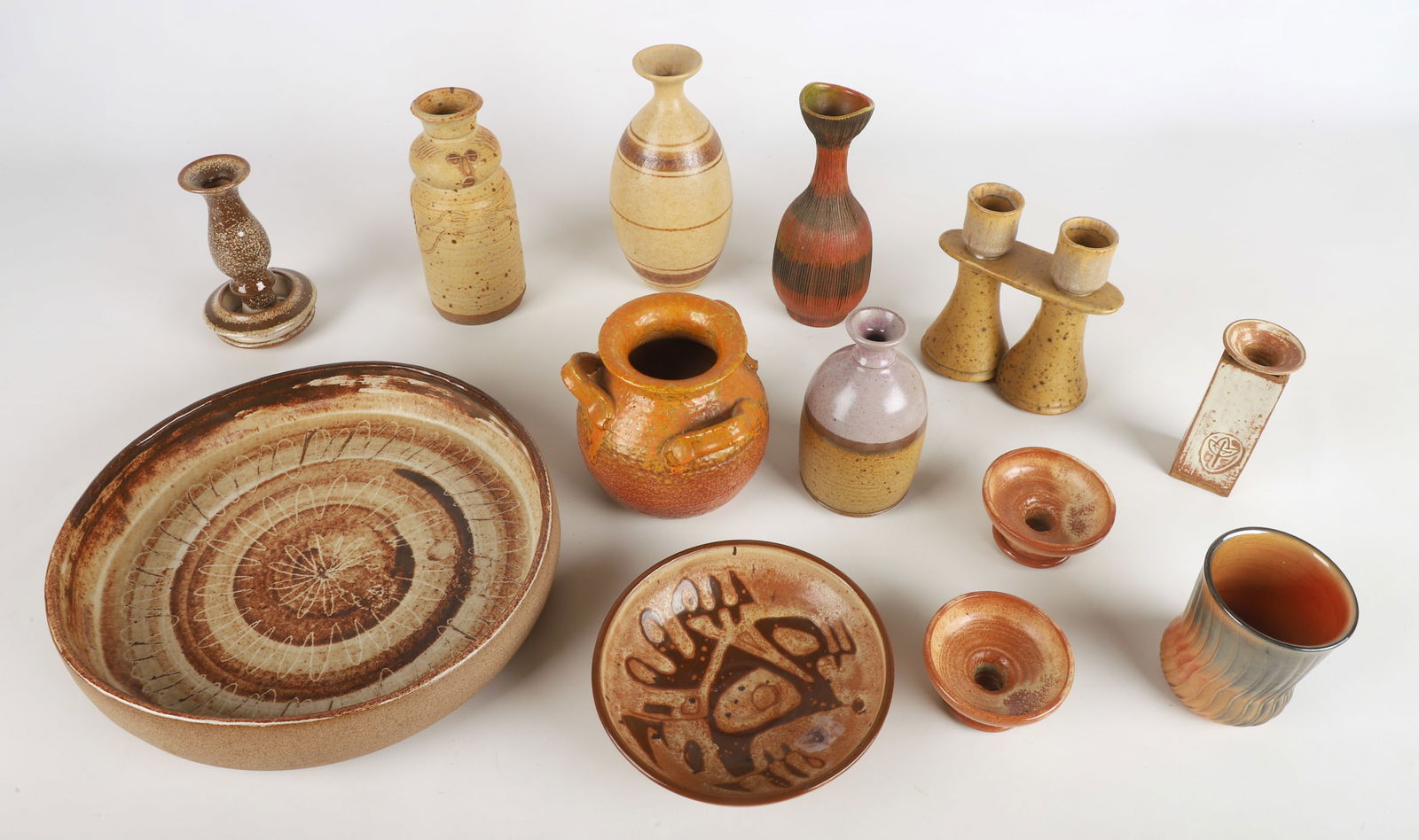 A Collection of Modernist Pottery Table Items (1 of 6)