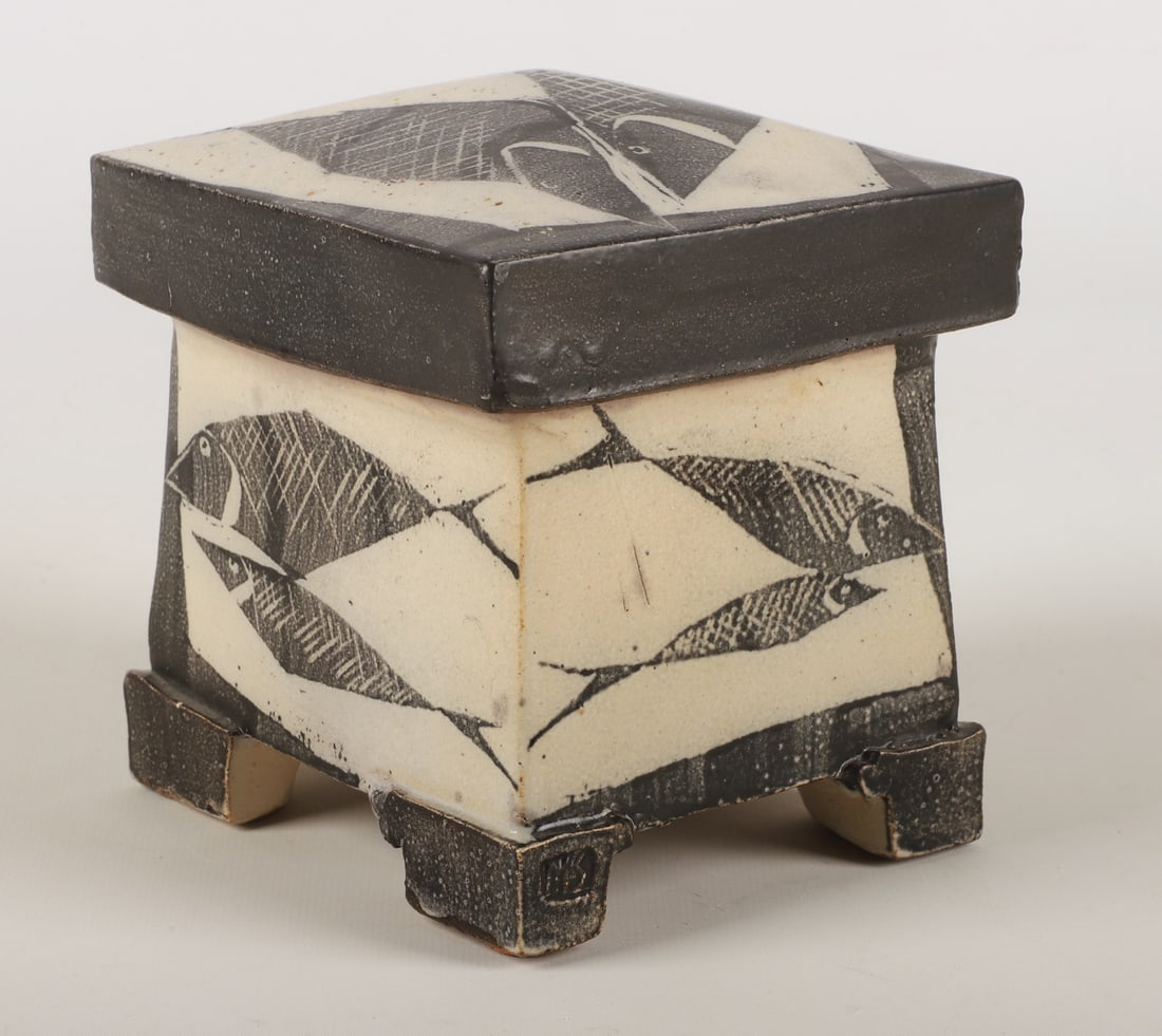 Michael Simon Art Pottery Persian Box (1 of 5)