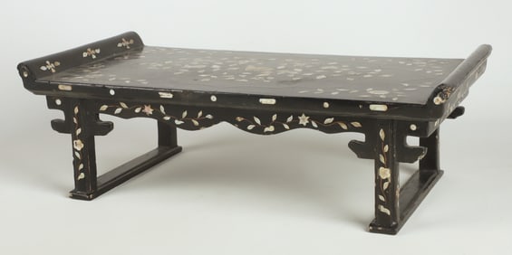 Korean Mother of Pearl Inlaid Black Lacquered Desk