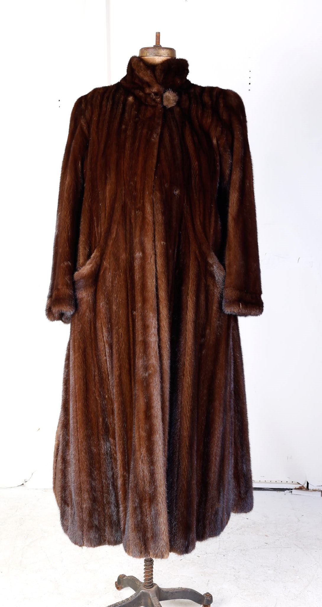 Oscar de la Renta Full Length Chocolate Brown Mink (1 of 4)