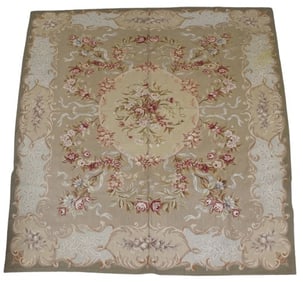 7/10" x 9'10" Modern Needlepoint Rug