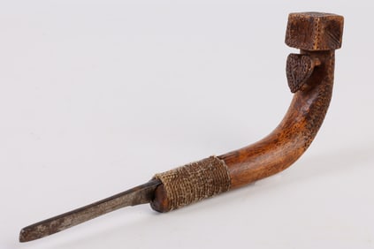 Pierced and Carved Heart Handled Crooked Knife