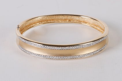 14K Yellow Gold Diamond Pave Bangle Bracelet