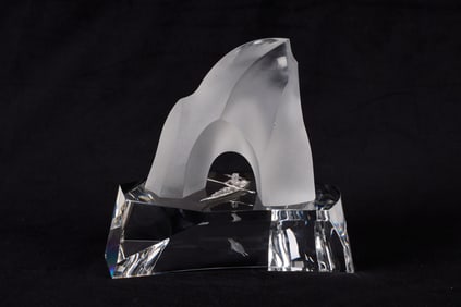Steuben 'Arctic Hunter' Sculpture