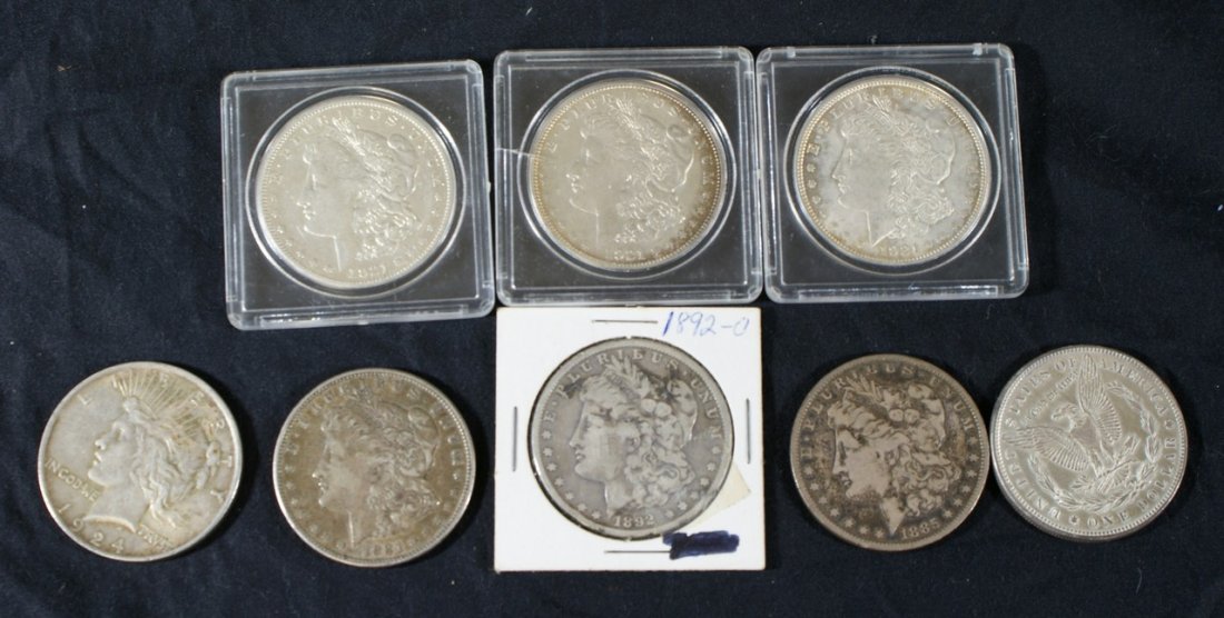 8 Circulated grade dollars comprised of 3 pre-1904, (4): 8 Circulated grade dollars comprised of 3 pre-1904, (4) 1921 Morgans and 1 peace dollar