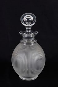 Lalique Crystal 'Langeais' Stoppered Bottle