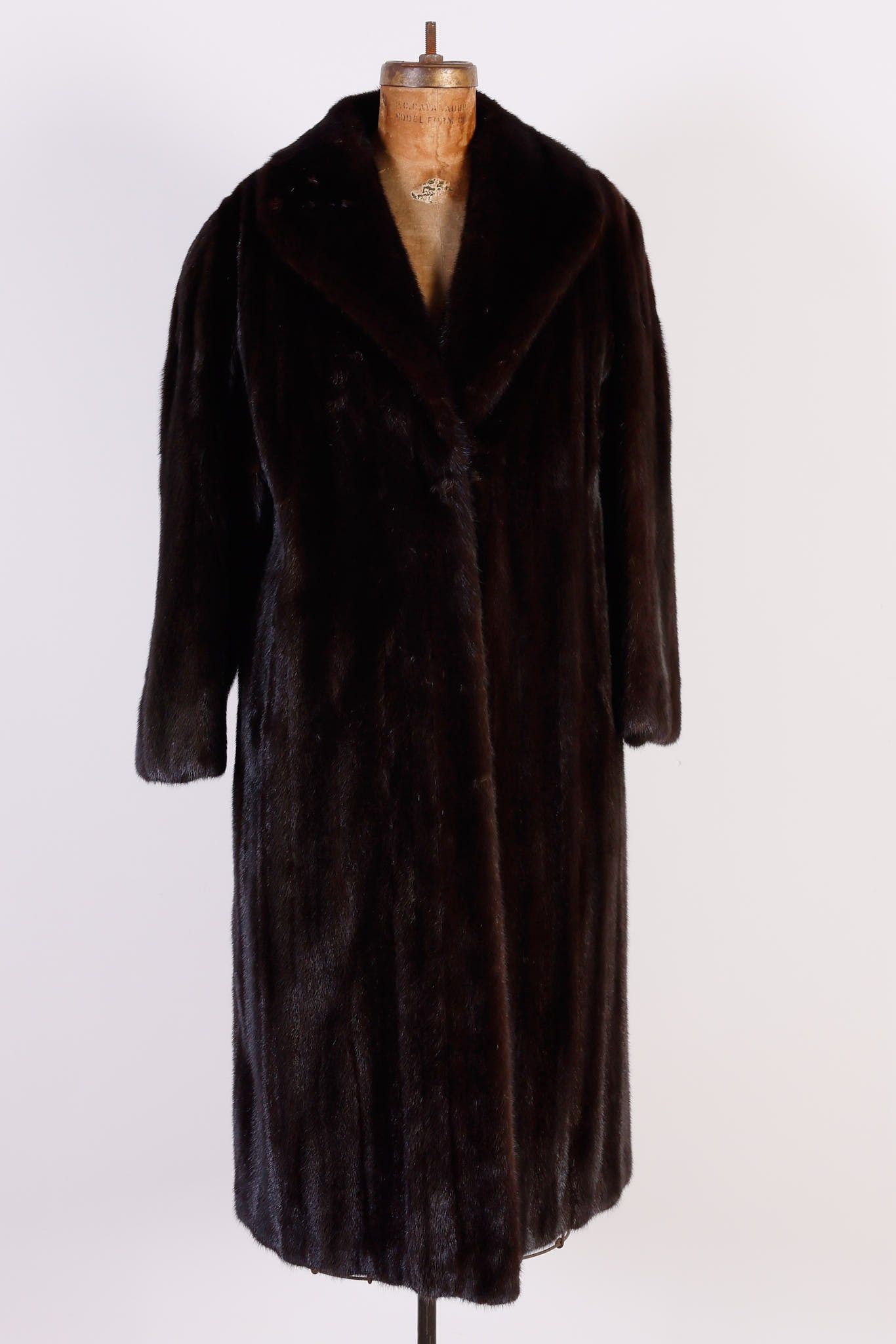 Sdrougias Furs New York Calf Length Mink Coat (1 of 5)