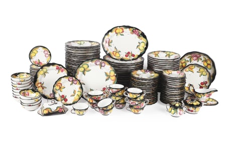 (145) Piece Italian Majolica Dinnerware Service