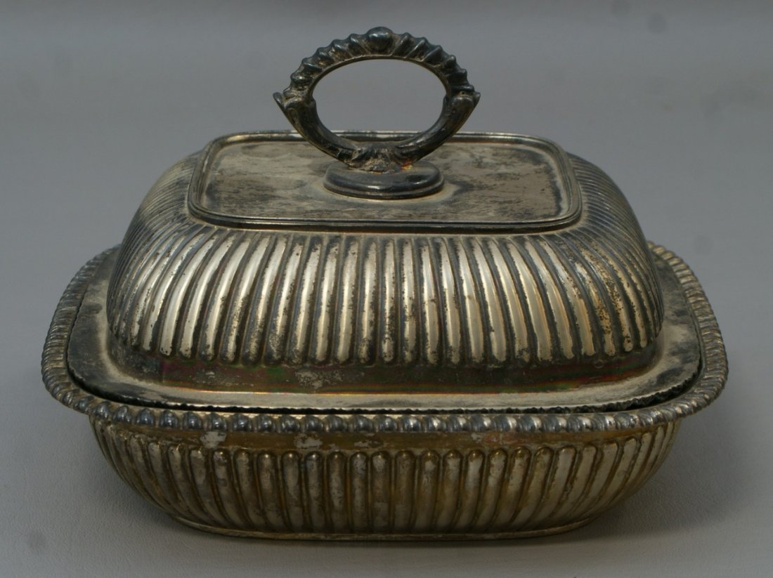 Square Black , Starr, and Frost sterling silver covered: Square Black , Starr, and Frost sterling silver covered dish, ribbed body and gadroon border, 8" sq, 30.32 TO
