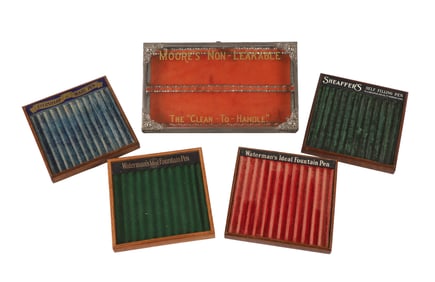 Moore's Counter Top Pen Display Case