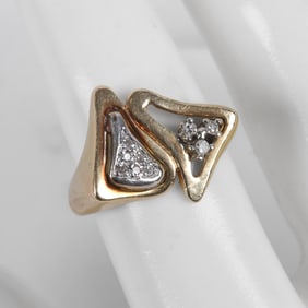 14K Gold Modernist Diamond Ring
