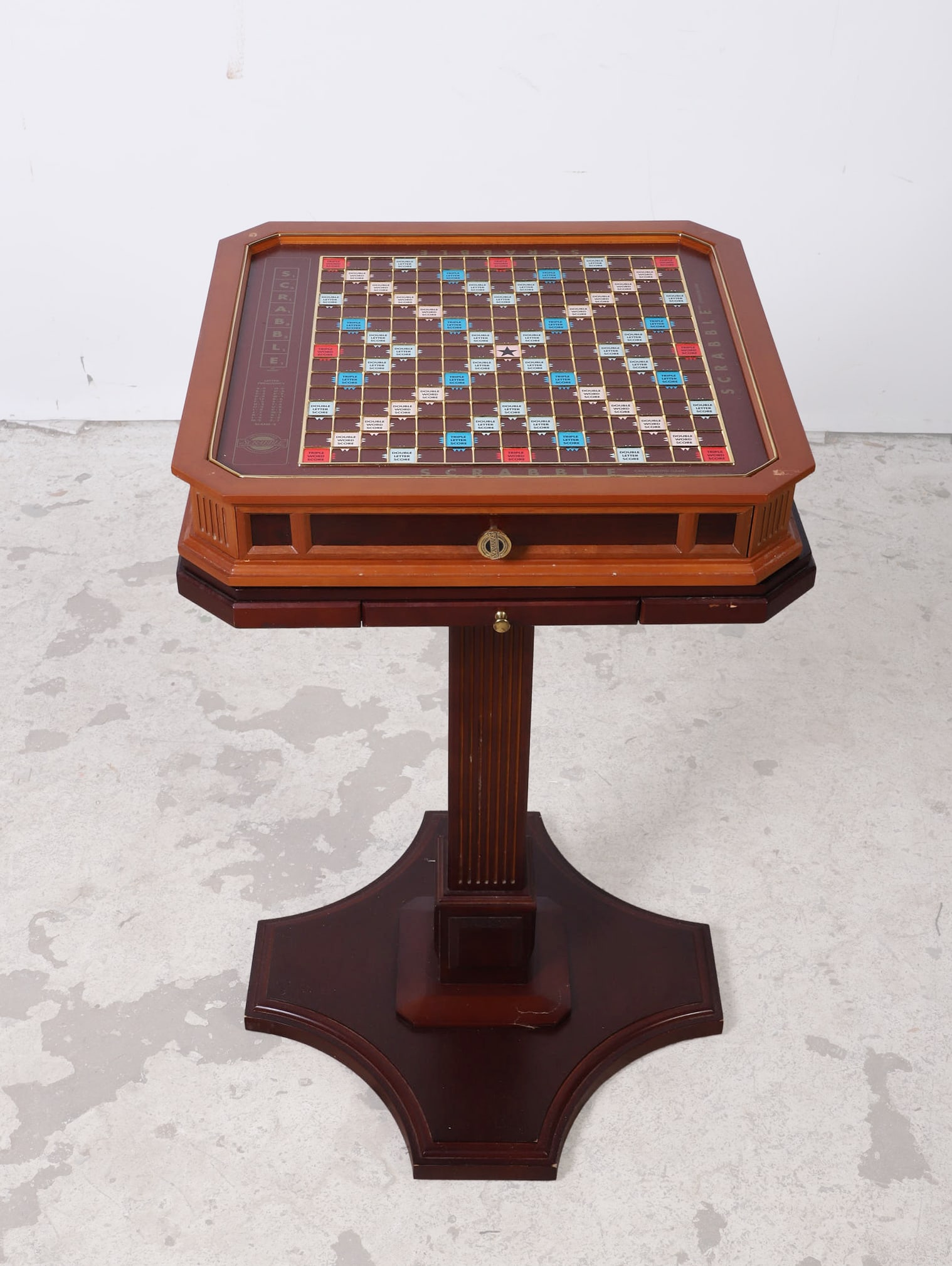 Franklin Mint Scrabble Games Table - 7